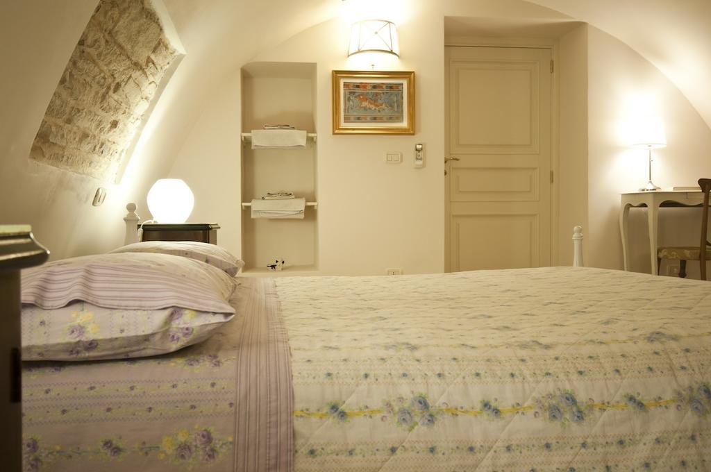 بيتونتو Bed And Breakfast Palazzo Santorelli الغرفة الصورة